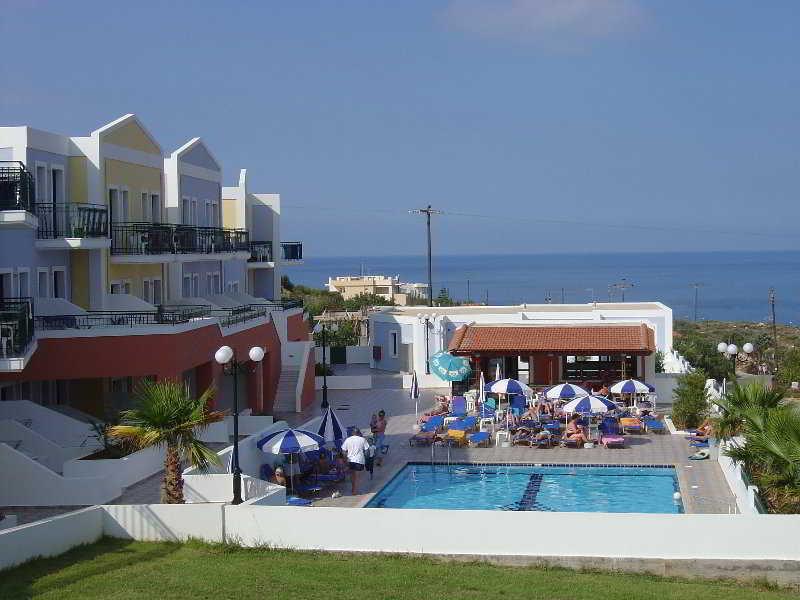 يورانيون Camari Garden Hotel Apartments المظهر الخارجي الصورة