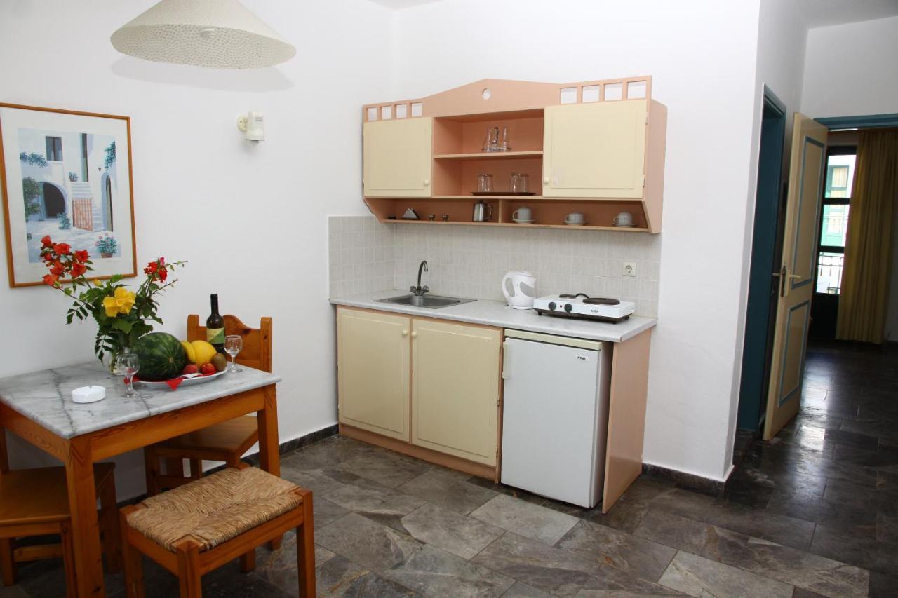 يورانيون Camari Garden Hotel Apartments المظهر الخارجي الصورة
