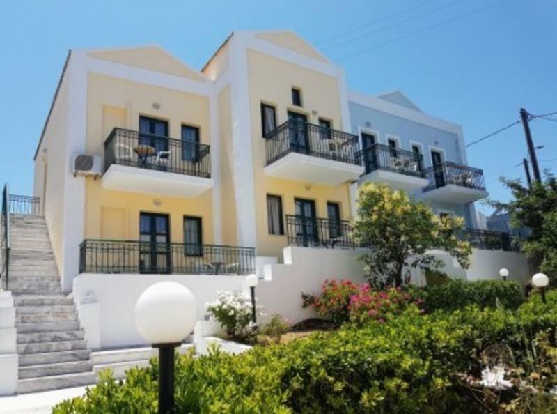 يورانيون Camari Garden Hotel Apartments المظهر الخارجي الصورة