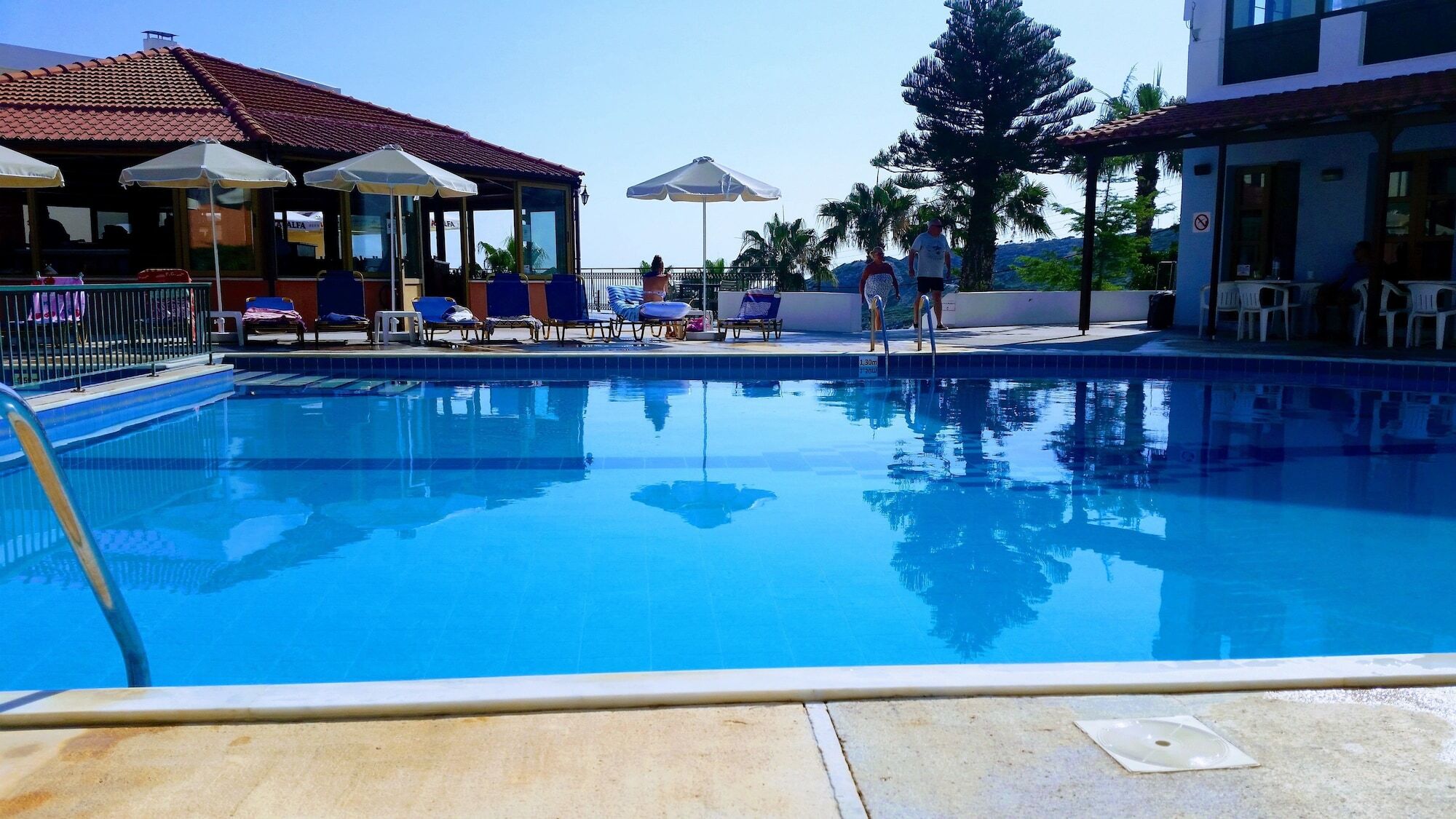 يورانيون Camari Garden Hotel Apartments المظهر الخارجي الصورة